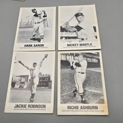 LOT 80: Collection of 1977 TCMA Renata Galasso Baseball Cards