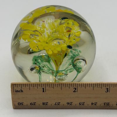 LOT 95: Trio of Glass Paperweights - Kreiss and More