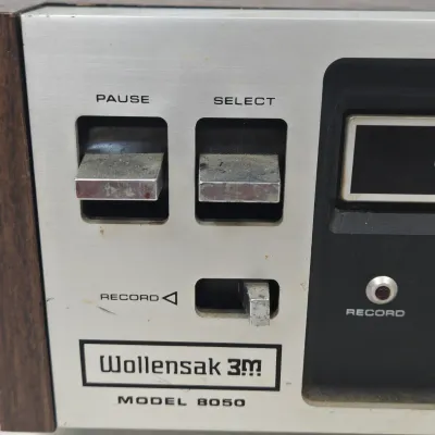 LOT 73: Vintage Wollensak 3M Model 8050A Stereo 8-track Tape Player and Recorder