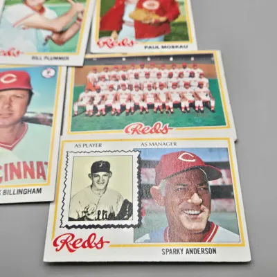 LOT 121: 1978 and 1980 Topps Baseball Cards - Eddie Murray, Paul Molitor, Reggie Jackson, Nolan Ryan and More
