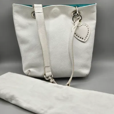 LOT 155: Tanner White Leather Shoulder Bag Made in Italy