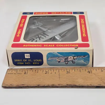 LOT 54: Maisto 1:18 Scale 1955 Mercedes-Benz 300S Die-Cast Special Edition Model and Vintage Bachmann Mini-Planes #16 Spirit of St. Louis