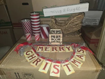 Sale Photo Thumbnail #163: Small xmas lot
