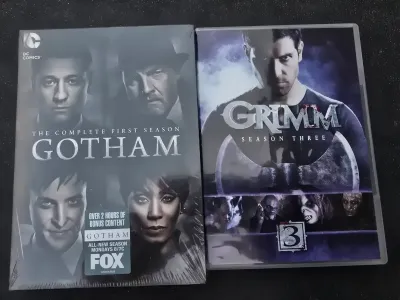 Sale Photo Thumbnail #340: Complete seasons