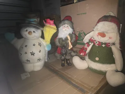 Sale Photo Thumbnail #195: Star snowman is ceramic