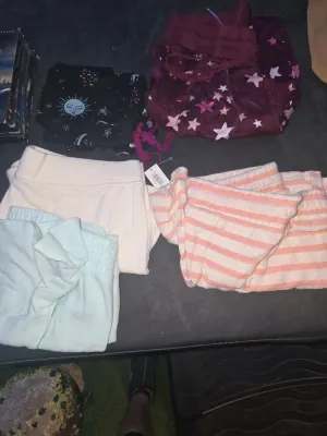 Sale Photo Thumbnail #350: Med shorts