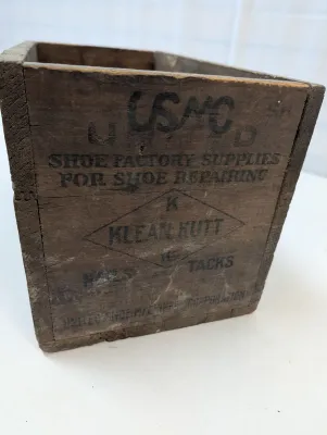 Antique Klean Kutt Nails & Tacks Wooden Advertising Crate Shoe Repairing