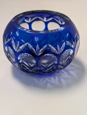 Glass & Porcelain Home Decor