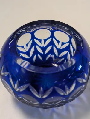 Glass & Porcelain Home Decor