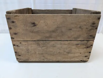 Vintage Wooden Box HEARTY-VA. INC MT. JACKSON, VA. - Smalley Package Company Berryville, VA.
