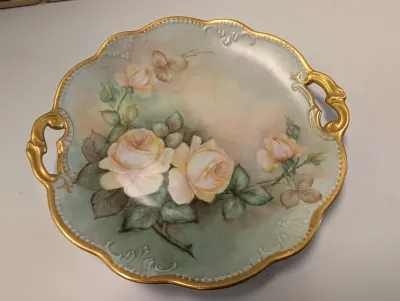 Glass & Porcelain Home Decor