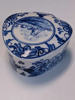 1991 Copenhagen Porcelain Egg LE Of 5000 - No. 4 . 166, Hand Painted Delft & Blue & White Trinket Boxes