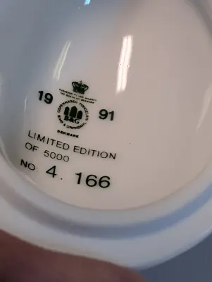 1991 Copenhagen Porcelain Egg LE Of 5000 - No. 4 . 166, Hand Painted Delft & Blue & White Trinket Boxes