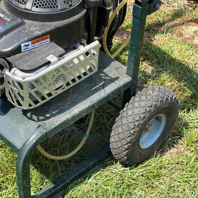 LOT 213S: Craftsman 2250 PSI Pressure Washer - Model 580.767202