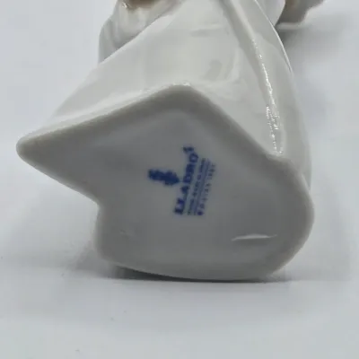LOT 26L: Set of Retired Lladró Porcelain Nativity Ornaments Depicting the Holy Family and the Three Wise Men as Children
