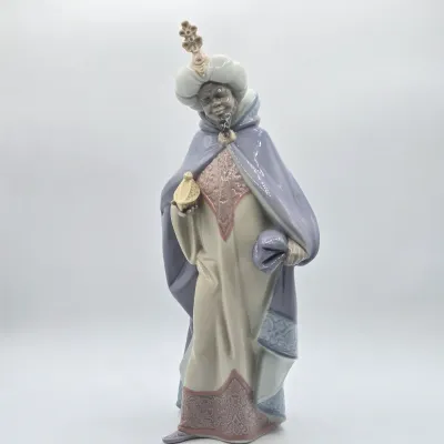 LOT 34L: Lladró King Balthasar Nativity Porcelain Figurine