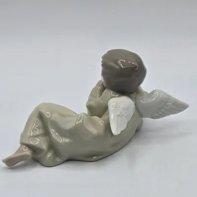 LOT 28L: Lladró "Heavenly Dreamer" Porcelain Figurine