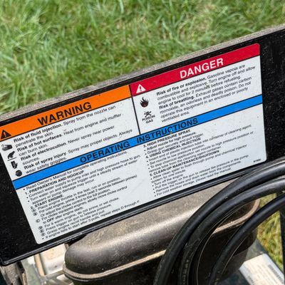 LOT 213S: Craftsman 2250 PSI Pressure Washer - Model 580.767202