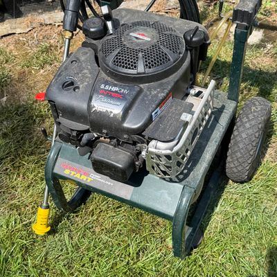 LOT 213S: Craftsman 2250 PSI Pressure Washer - Model 580.767202