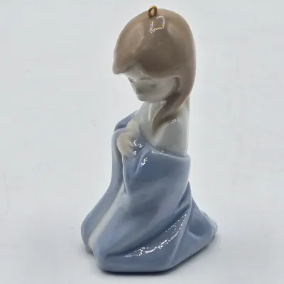 LOT 26L: Set of Retired Lladró Porcelain Nativity Ornaments Depicting the Holy Family and the Three Wise Men as Children
