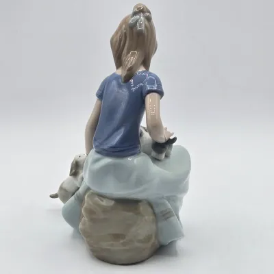 LOT 24L: Vintage Glazed Porcelain Figurine Titled "Playmates" by NAO by Lladró