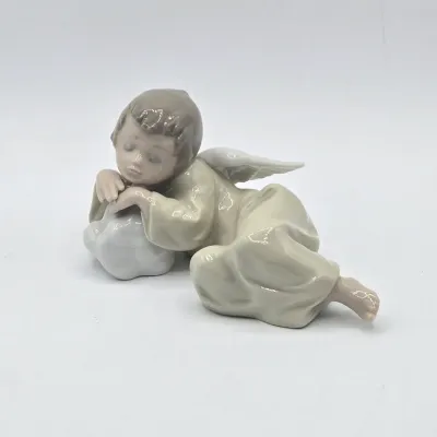 LOT 28L: Lladró "Heavenly Dreamer" Porcelain Figurine