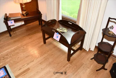 072 living room