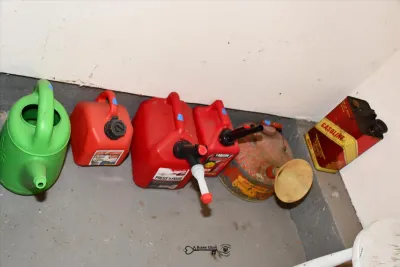 712 garage