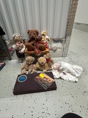 Sale Photo Thumbnail #827: COLLECTION OF VINTAGE ITEMS INCLUDING PORCELAIN DOLLS, PLUSH TEDDY BEARS FROM RUSS AND CHILD WORLD, VINTAGE SCRABBLE CROSSWORD GAME, MESA VERDE PUZZLETTER, AND MORE. ITEMS SHOW LIGHT WEAR CONSISTENT WITH AGE.