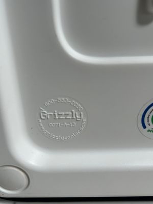 GRIZZLY COOLER