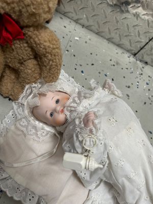 Sale Photo Thumbnail #835: COLLECTION OF VINTAGE ITEMS INCLUDING PORCELAIN DOLLS, PLUSH TEDDY BEARS FROM RUSS AND CHILD WORLD, VINTAGE SCRABBLE CROSSWORD GAME, MESA VERDE PUZZLETTER, AND MORE. ITEMS SHOW LIGHT WEAR CONSISTENT WITH AGE.