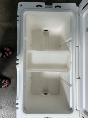 GRIZZLY COOLER
