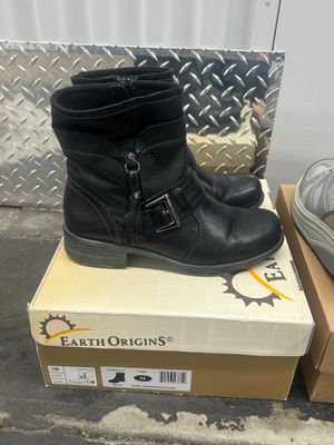 Sale Photo Thumbnail #1125: Size 7-1/2