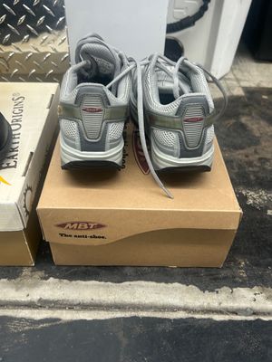 Sale Photo Thumbnail #1124: Size 7-1/2