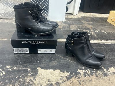 Sale Photo Thumbnail #1109: Size 7-1/2