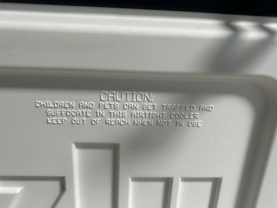 GRIZZLY COOLER