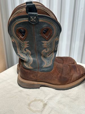 Sale Photo Thumbnail #330: Size 9M & 8D