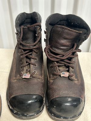 Sale Photo Thumbnail #326: Size 9M & 8D