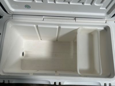 GRIZZLY COOLER