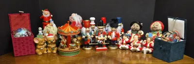Christmas Lot: Nutcracker, Three Stooges And More