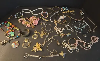 Mystery Eclectic Costume Jewelry Collection | Brooches, Bracelets, Necklaces & Earrings