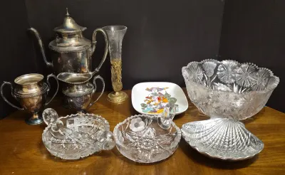 Mystery Lot | Crystal, Glass & Silver-Tone Décor