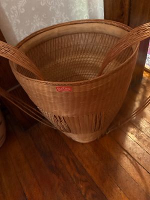 Sale Photo Thumbnail #98: Beautiful basket!