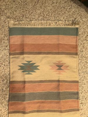 NATIVE STYLE WEAVED WOOL RUG AND ACCENT PILLOW