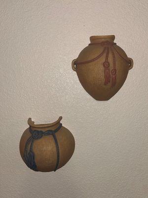 “BLACK MAGIC”PERSONALLY SIGNED by NATIVE AMERICAN ARTIST MAJIA AND MATCHING DECORATIVE WALL HANGINGS POTS