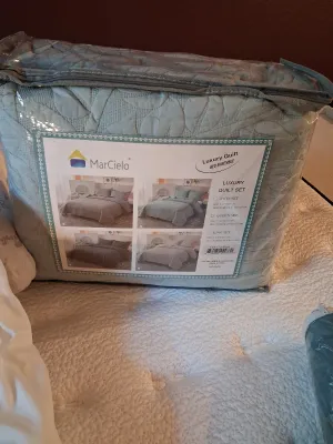 QUEEN SIZE MARCIELO COMFORTER, "MY PILLOW" AND 2ND PILLOW PLUS CURTAINS
