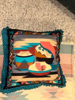 NATIVE STYLE WEAVED WOOL RUG AND ACCENT PILLOW
