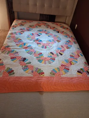 HANDMADE QUILT, THROW BLANKET