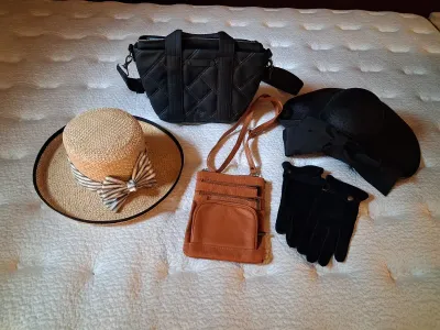 LUG DORY PURSE, SUN HAT, BLACK GLOVES, DRESS HAT