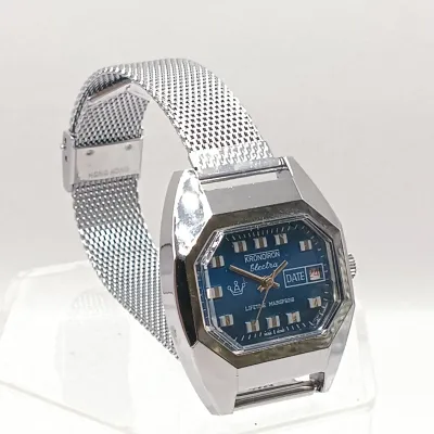 LOT 112: KronoTron Electra Watch